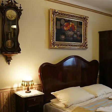 Florian Budget Hostel