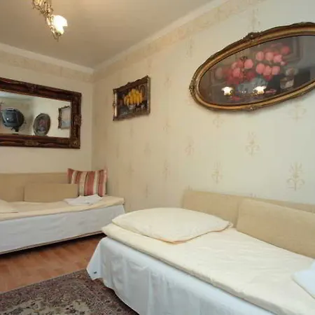 Hostel Florian Budget