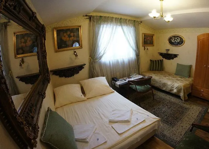 Florian Budget Hostel *